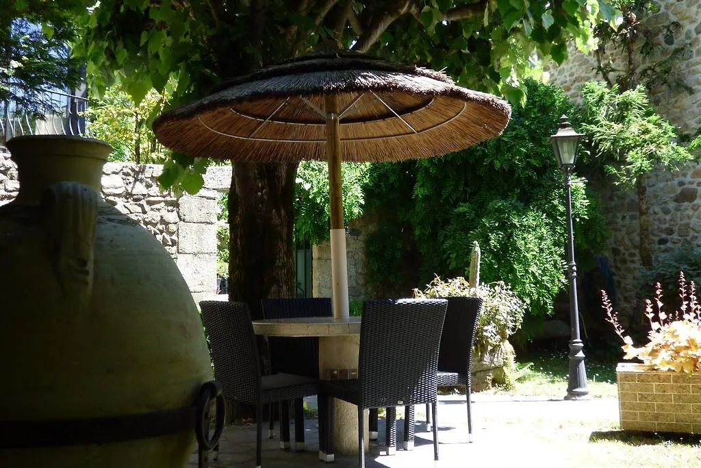 Entraygues-sur-Truyère Hotel Du Lion D'Or
