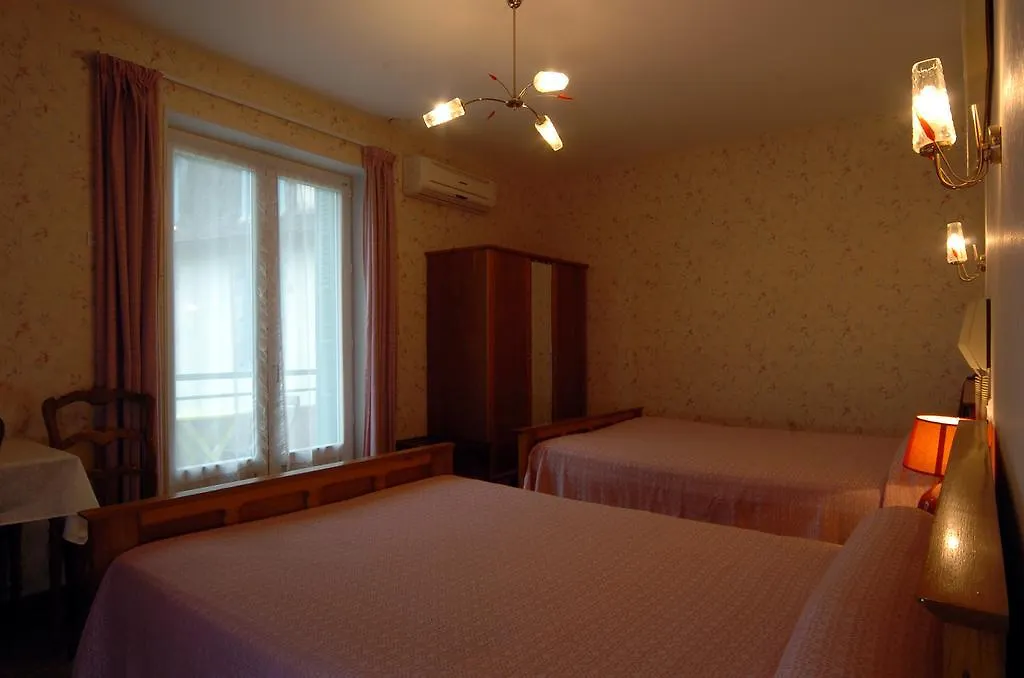 ***  Entraygues-sur-Truyère Hotel Du Lion D'Or צרפת