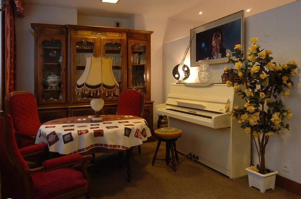 Entraygues-sur-Truyère Hotel Du Lion D'Or